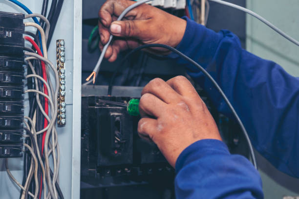 Best Local Electrician Companies  in South Hill, WA